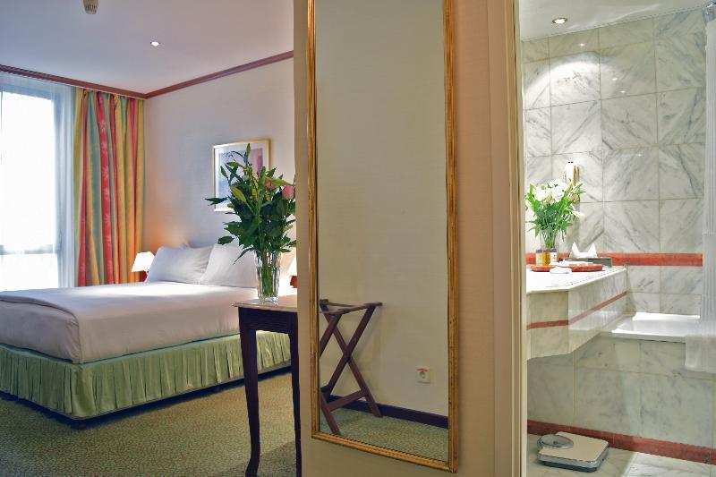 Al Khozama Hotel Рияд Екстериор снимка