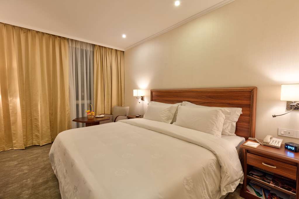 Al Khozama Hotel Рияд Стая снимка
